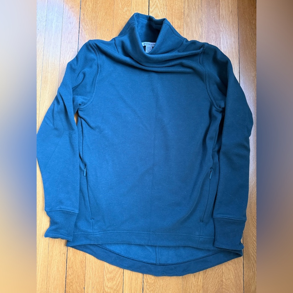 Women’s Athleta Tunic Turtleneck Sweatshirt